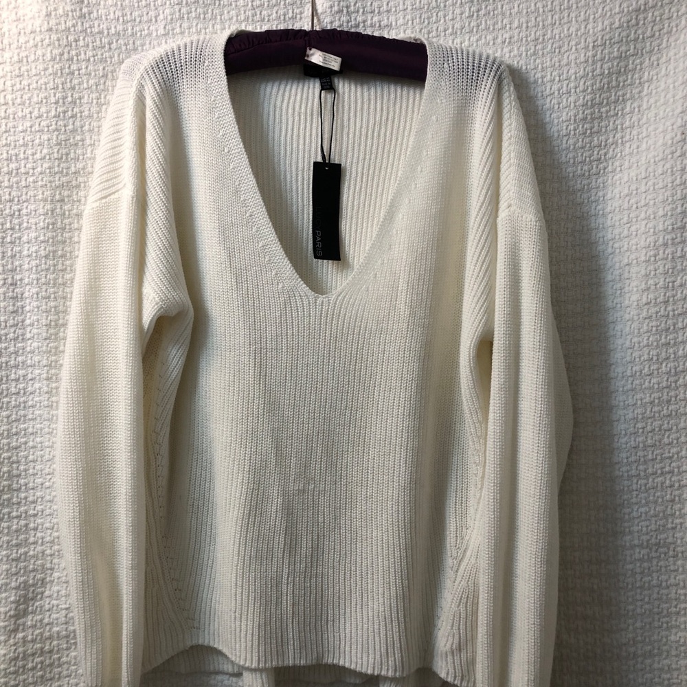 NWT: Lucy Paris - V-neck Spring Sweater (hi/low sweater size M)
